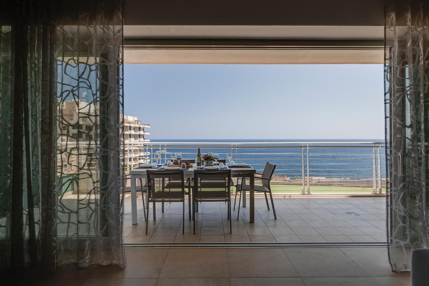 Fort Cambridge Apartments By Homely Sliema Eksteriør billede