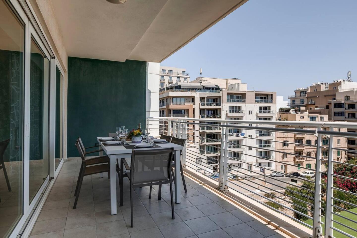 Fort Cambridge Apartments By Homely Sliema Eksteriør billede