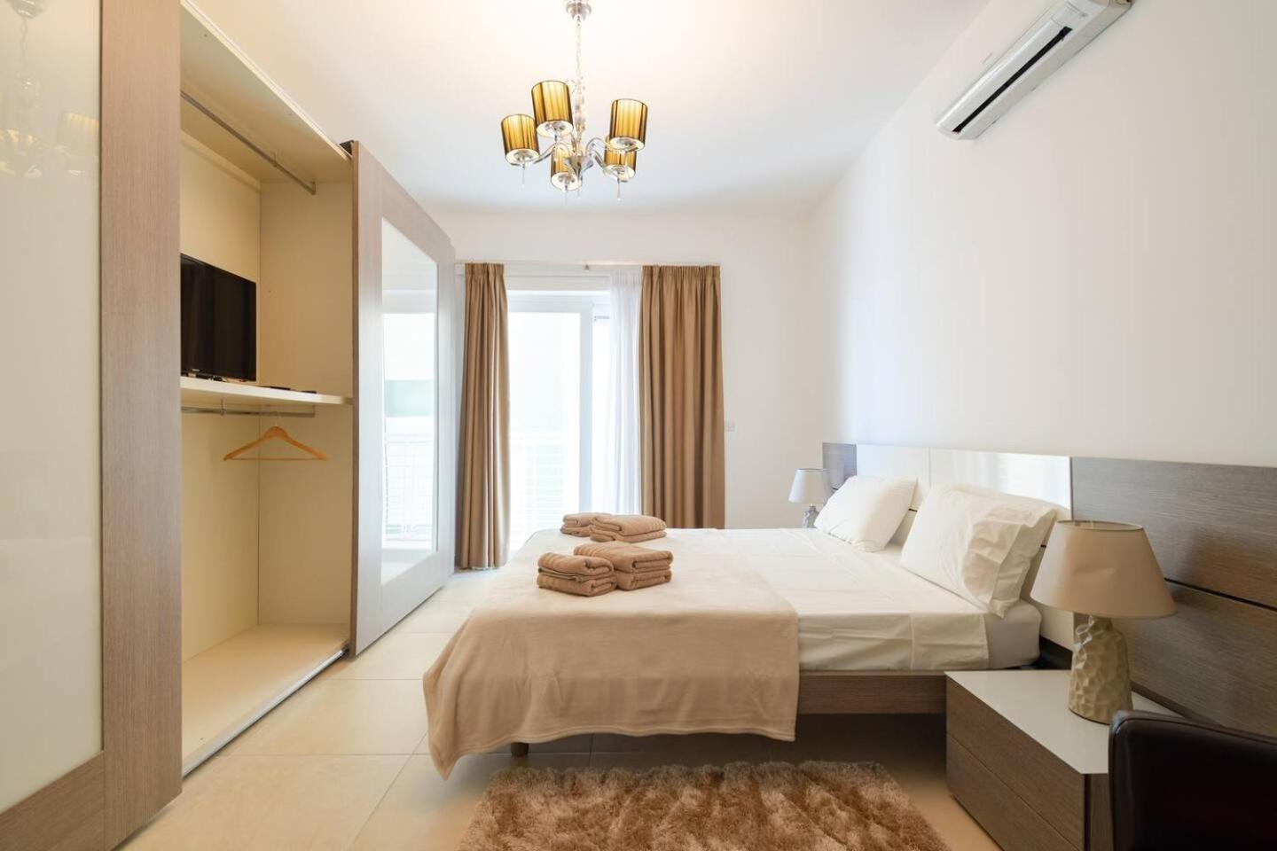 Fort Cambridge Apartments By Homely Sliema Eksteriør billede